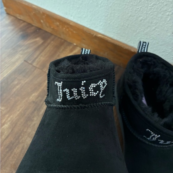 Juicy Couture Women's Kerri Cold Weather Ankle
Boots -Black Microsuede (Size7.5) - Picture 3 of 15